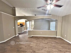 2502 Clareside Dr in Valrico, FL - Building Photo - Building Photo