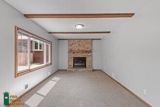 13612 Upton Ave S in Burnsville, MN - Building Photo - Building Photo