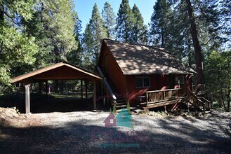 14695 Moon Shadow Dr in Nevada City, CA - Building Photo - Building Photo