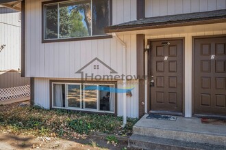 1904 N 8th St in Coeur d'Alene, ID - Foto de edificio - Building Photo