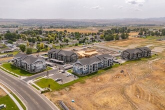 Sage Point Village in Ammon, ID - Foto de edificio - Building Photo
