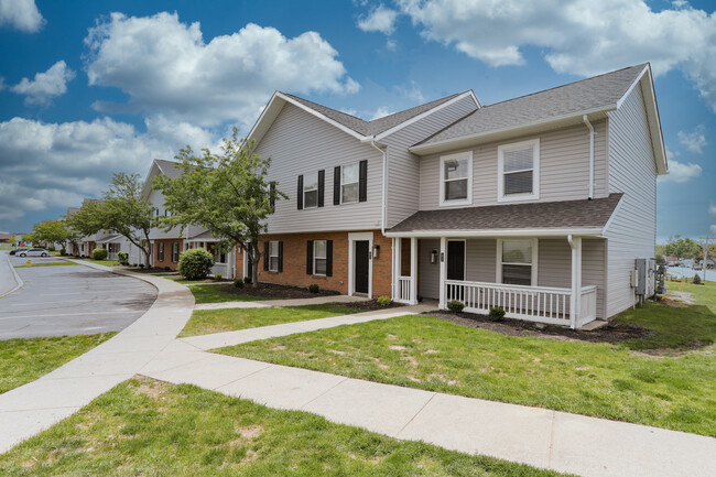 Fairfield Lakes in Beavercreek, OH - Foto de edificio - Building Photo