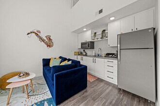 49 Navasota St in Austin, TX - Building Photo - Building Photo