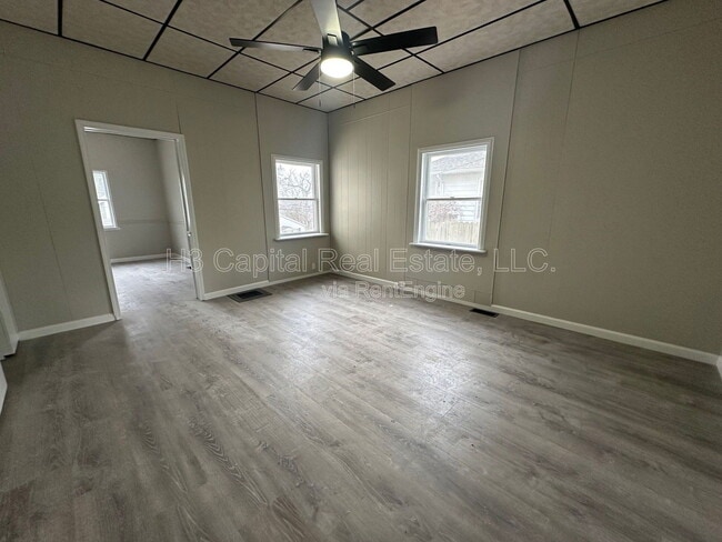 320 W Cleveland Ave in Belleville, IL - Building Photo - Building Photo