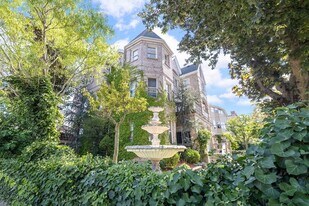 110 High St in Waltham, MA - Building Photo