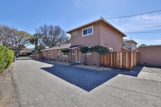 1329 Essex Way in San Jose, CA - Building Photo - Building Photo