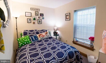 745 S 20th St-Unit -1 in Philadelphia, PA - Building Photo - Building Photo