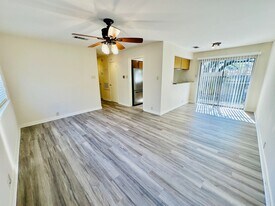 6810 Deatonhill Dr in Austin, TX - Building Photo
