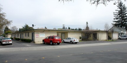 822 West Ave in Santa Rosa, CA - Building Photo - Building Photo