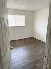 Plaza Estates in Sacramento, CA - Building Photo - Building Photo