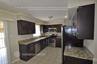 7653 W 105th St, Unit 1814 in Palos Hills, IL - Building Photo - Building Photo