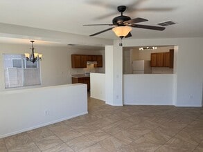 6279 S Earp Wash Ln in Tucson, AZ - Foto de edificio - Building Photo