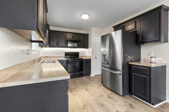 1072 Cindy Jo Ct in Clarksville, TN - Building Photo - Building Photo