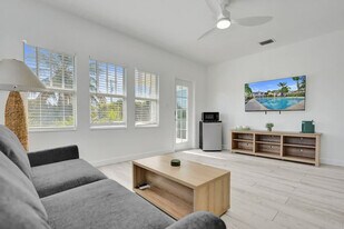 901 N Federal Hwy, Unit SI ID1504085P in Lake Worth Beach, FL - Building Photo