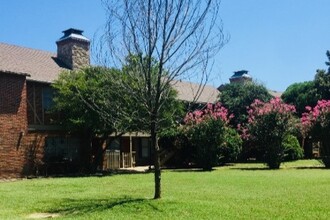 London House Apartments in Bartlesville, OK - Building Photo - Building Photo