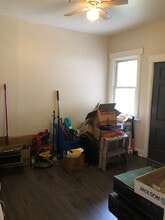 241 Queen St S in Hamilton, ON - Building Photo - Building Photo