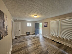 241 Brehl Ave in Columbus, OH - Building Photo - Building Photo