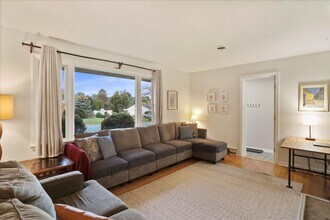 13715 Dixie Dr, Unit Full Home in Hagerstown, MD - Foto de edificio - Building Photo