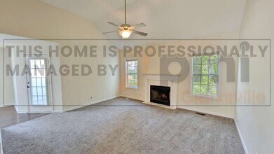 1381 Scrub Oak Drive in Clarksville, TN - Building Photo - Building Photo