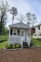 2298 Tilson Cir in Decatur, GA - Building Photo