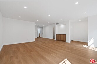 2541 Stoner Ave in Los Angeles, CA - Building Photo - Building Photo
