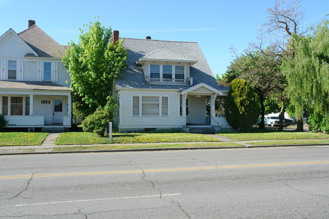 1027 W Maxwell Ave in Spokane, WA - Building Photo - Building Photo