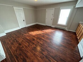 922 E Ermina Ave in Spokane, WA - Building Photo - Building Photo