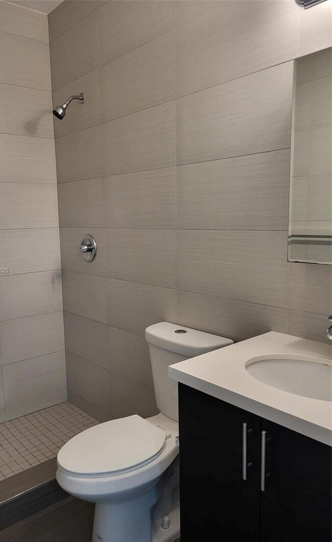 1027 SW 11th Ave in Miami, FL - Building Photo - Building Photo