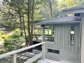 272 Drake Rd in Pleasant Valley, NY - Building Photo - Building Photo