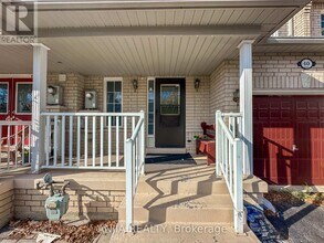 40 Cathmar Dr in Markham, ON - Building Photo - Building Photo