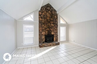 1876 Rapier Dr in Horn Lake, MS - Building Photo - Building Photo