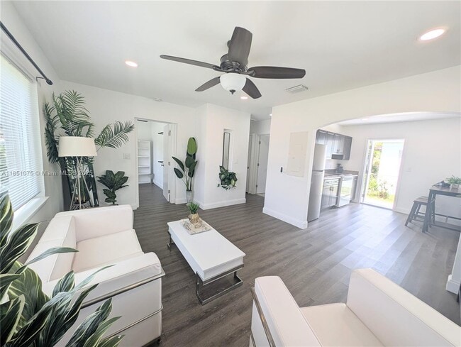 property at 1108 N 19th Ave