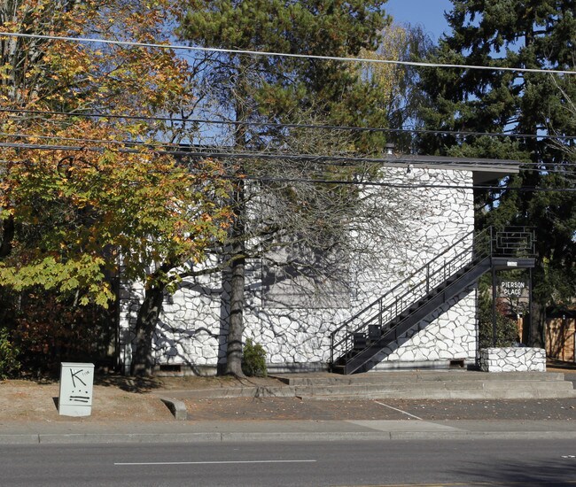 Pierson Place in Beaverton, OR - Building Photo - Building Photo