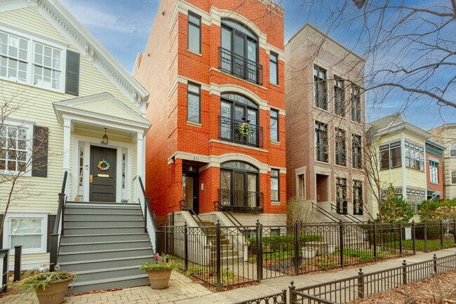 property at 831 W George St