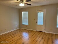 310 Range Ave photo'