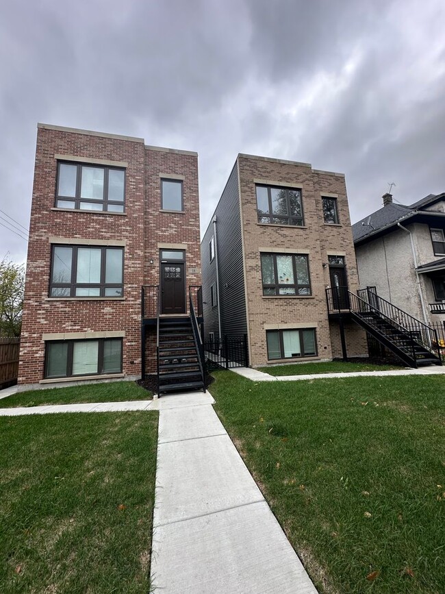property at 22 N Parkside Ave