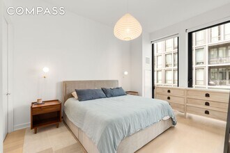 77 Charlton St in New York, NY - Building Photo - Building Photo