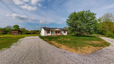 241 Curd Rd in Mount Juliet, TN - Building Photo - Building Photo
