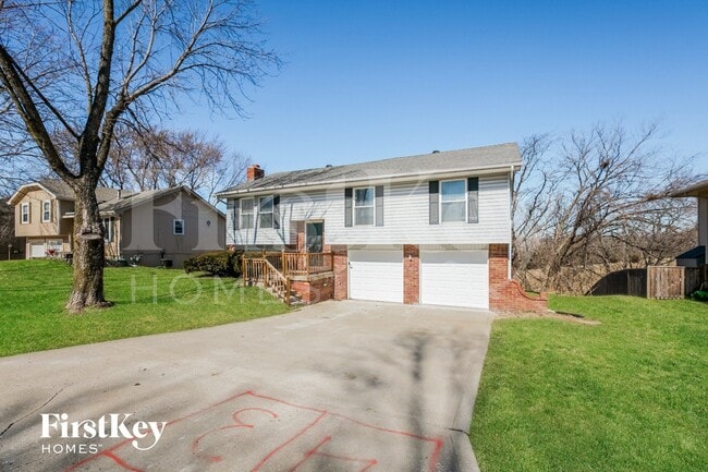 8418 NW 68th St in Kansas City, MO - Foto de edificio - Building Photo