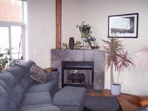 2806 N Oakley Ave, Unit 401 in Chicago, IL - Building Photo - Building Photo