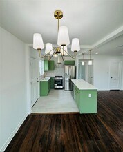 6442 Latta St in Dallas, TX - Foto de edificio - Building Photo