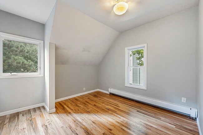 2043 Carroll Ave in St. Paul, MN - Building Photo - Building Photo