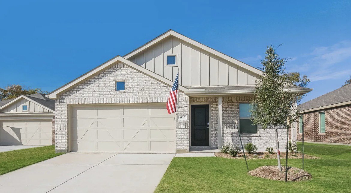 1721 Clairborne Ct in Little Elm, TX - Building Photo