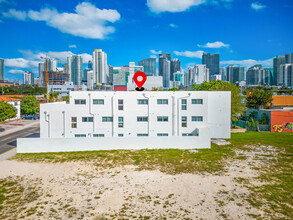 542 SW 7th St in Miami, FL - Building Photo - Building Photo