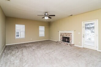66 Crescent Woode Way in Dallas, GA - Building Photo - Building Photo