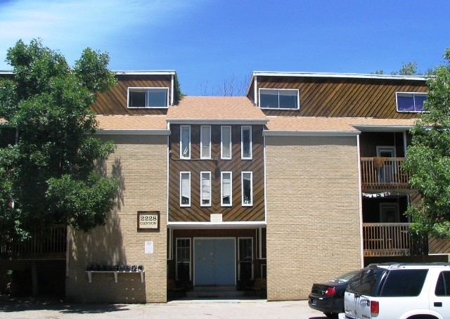 2228 Canyon Blvd in Boulder, CO - Building Photo