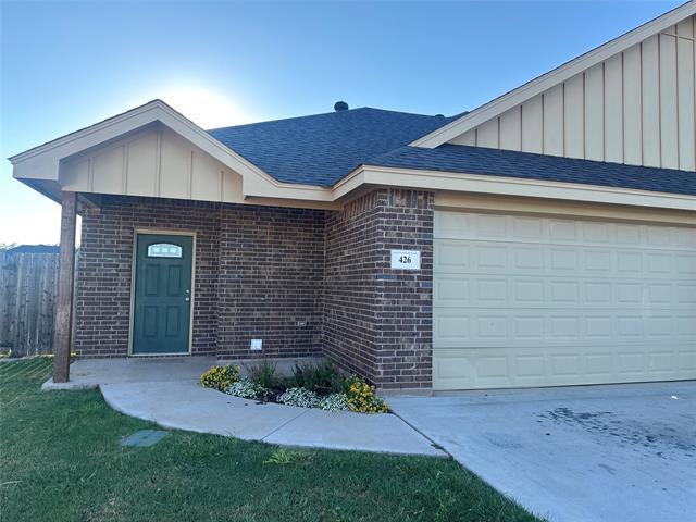 426 North St in Buffalo Gap, TX - Building Photo