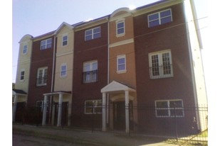 The Park at Laurel Townhomes in Atlanta, GA - Foto de edificio - Building Photo