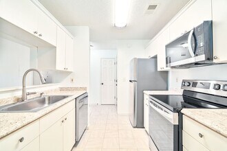 7955 Edgebrook Cir in North Charleston, SC - Building Photo - Building Photo