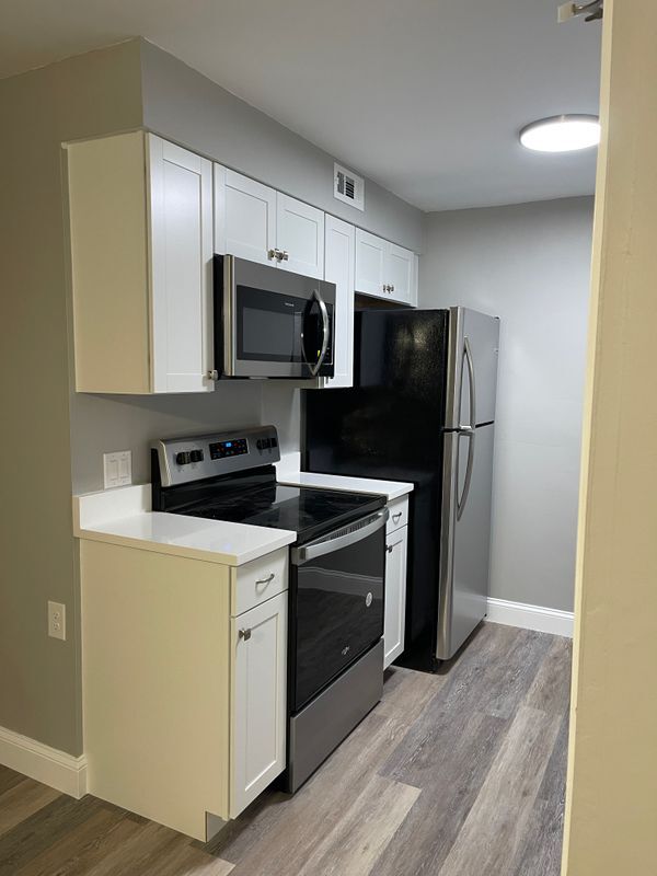 property at 420 S Palmetto St